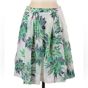 Tahari silk blend pleated floral A line knee length skirt.  SZ 8